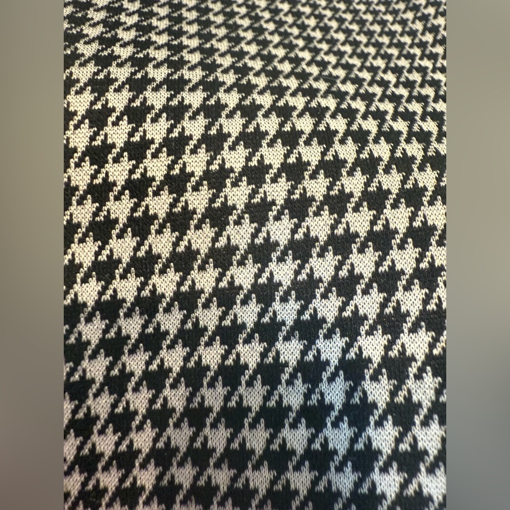 Abercrombie Kids Black and White Houndstooth Flare Trousers - Picture 2 of 5